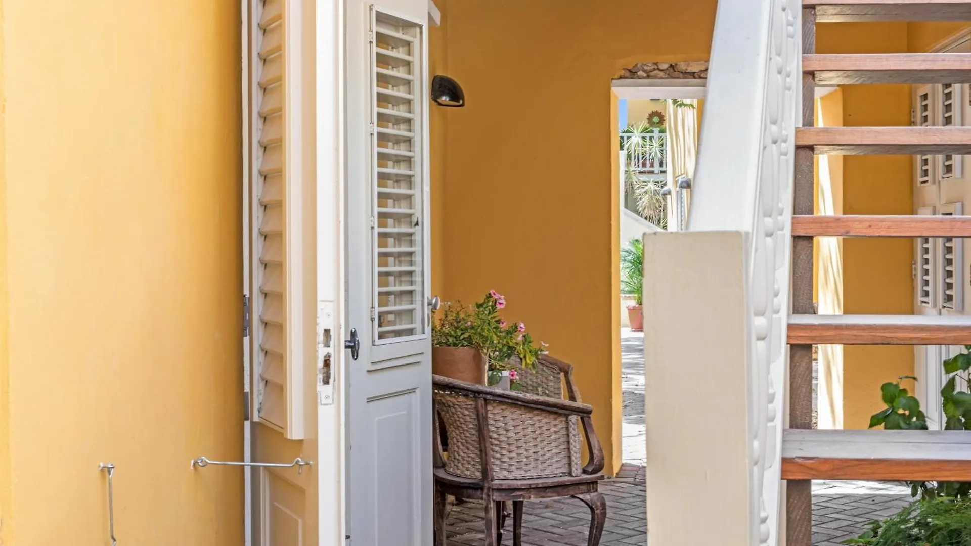 Charming Centennial Appartement Willemstad 0*,