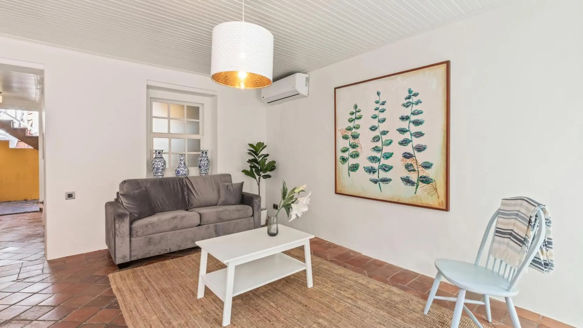 Charming Centennial Appartement Willemstad Apartment