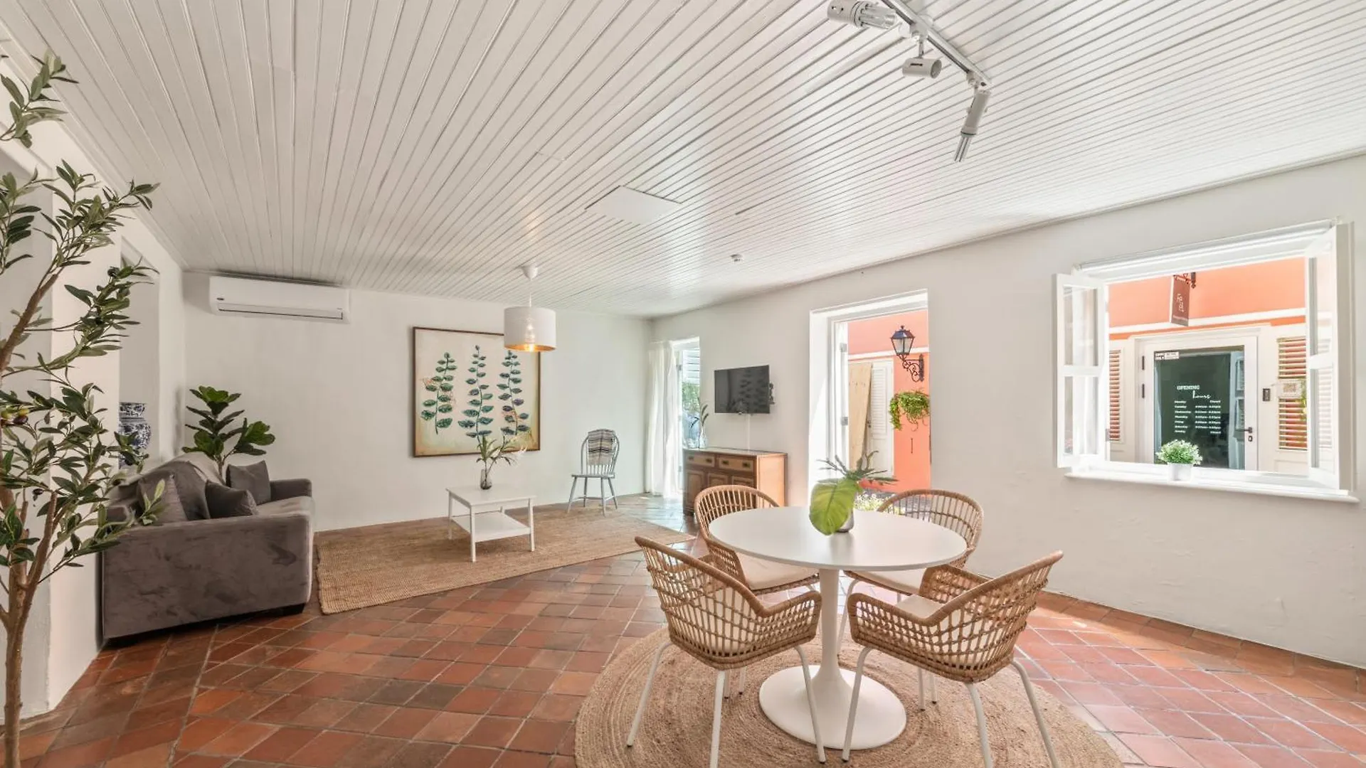 Charming Centennial Appartement Willemstad