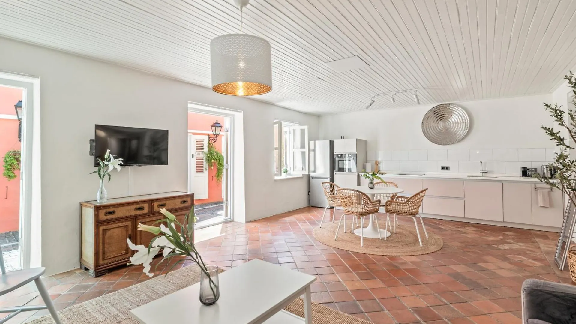 Charming Centennial Appartement Willemstad Apartment