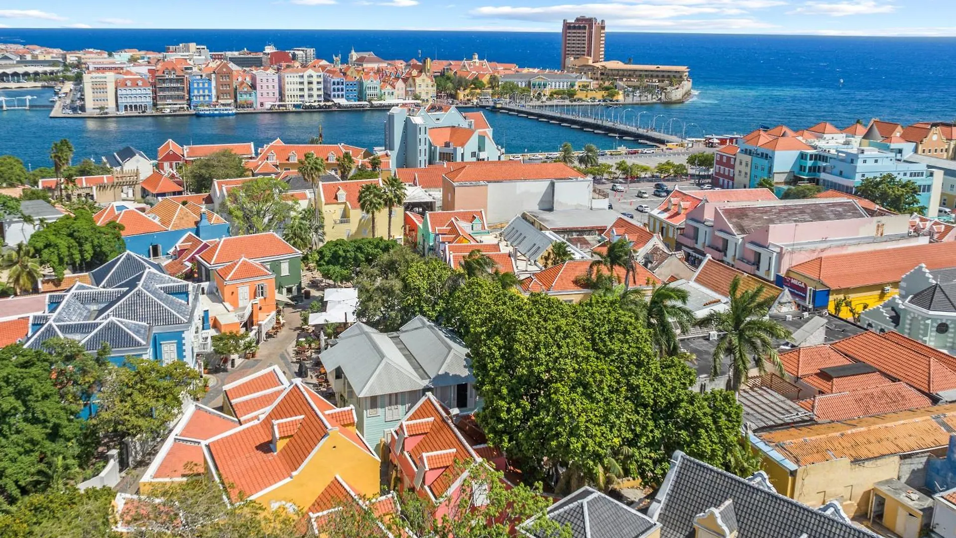 Charming Centennial Appartement Willemstad