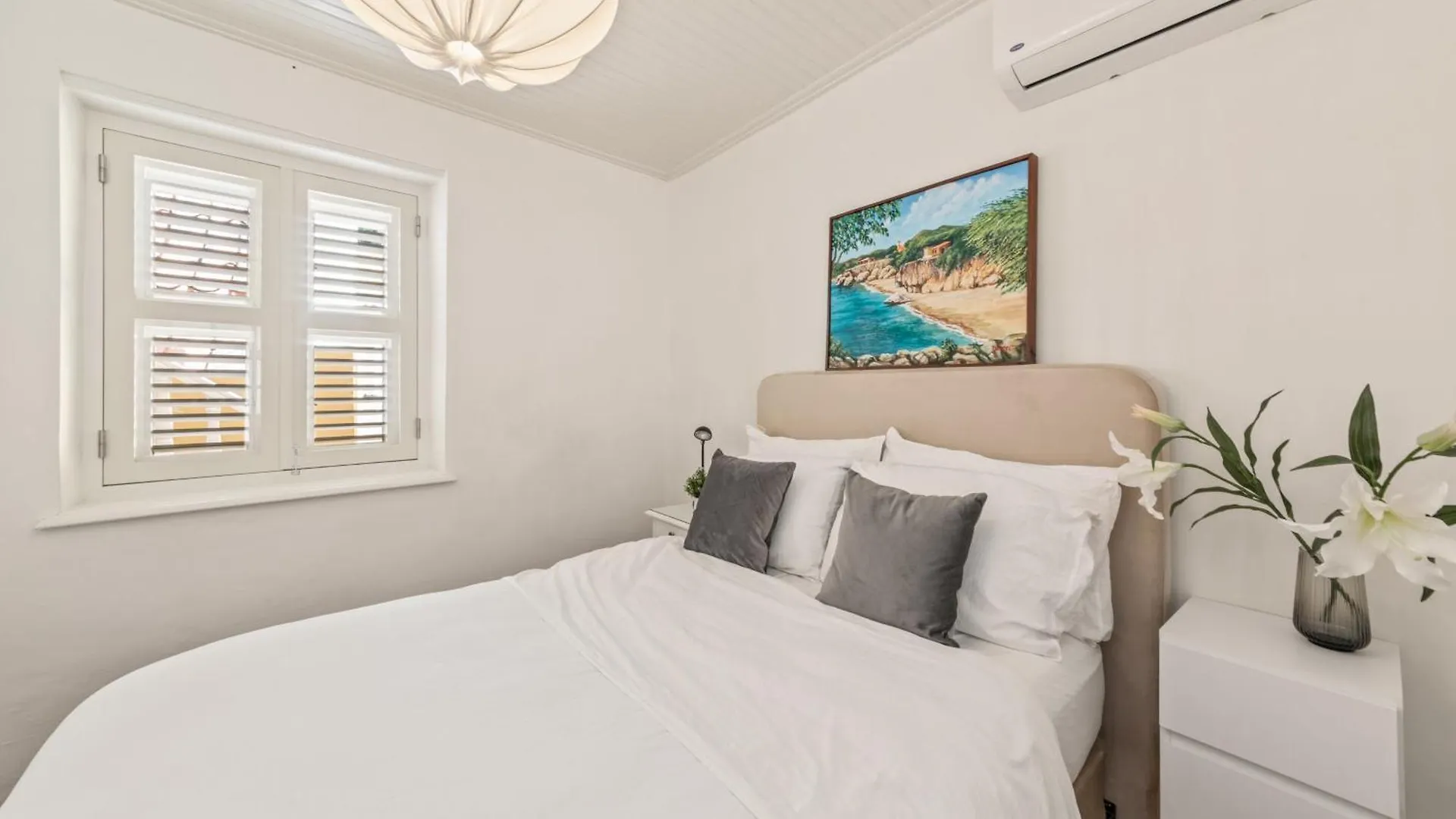 Charming Centennial Appartement Willemstad
