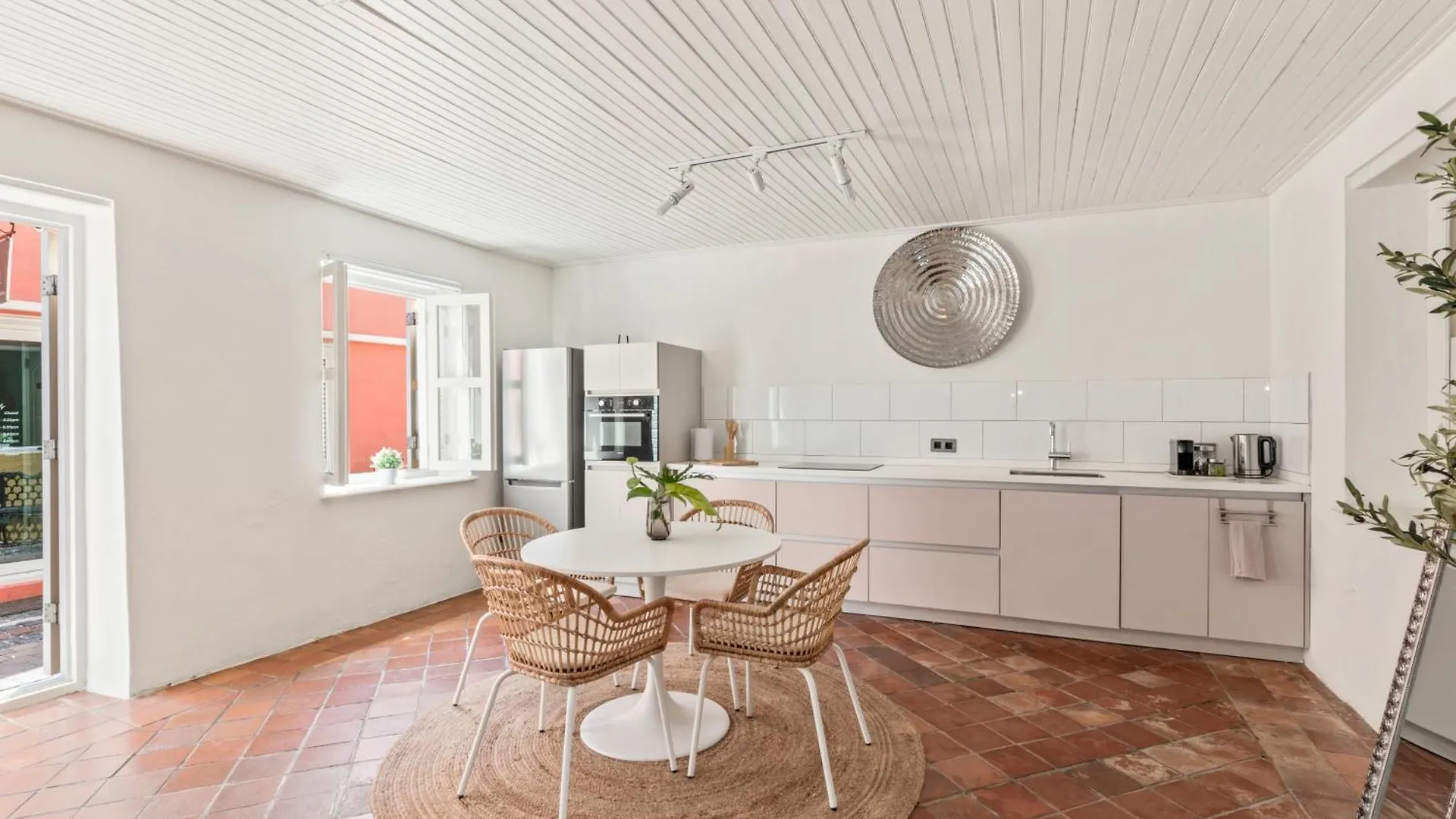 Charming Centennial Appartement Willemstad